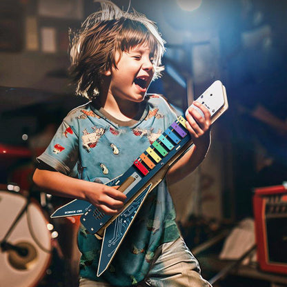 Kreatív játék, amelyet a gyerekek maguk készíthetnek el – gitár